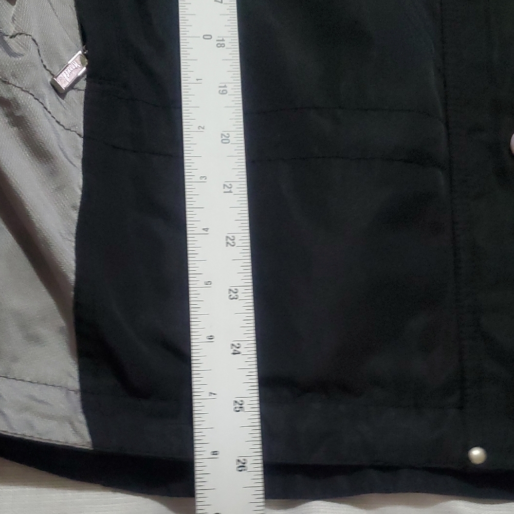 Marker Women's Winter Ski Jacket Black and Silver Jacket Size 12 - Picture 13 of 13